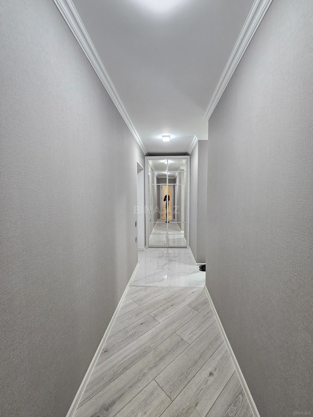 Satılır 2 otaqlı mənzil 60 m²