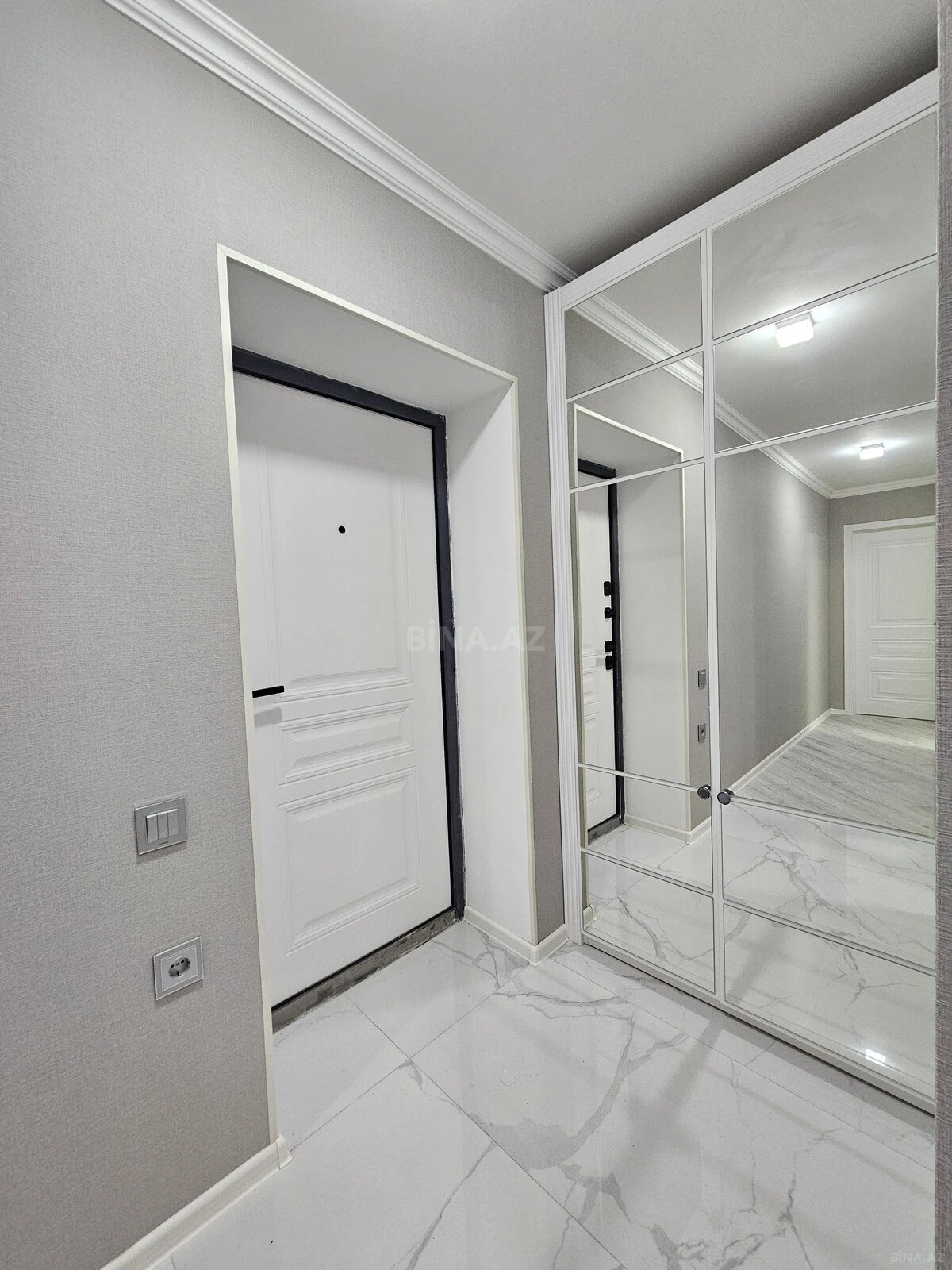 Satılır 2 otaqlı mənzil 60 m²