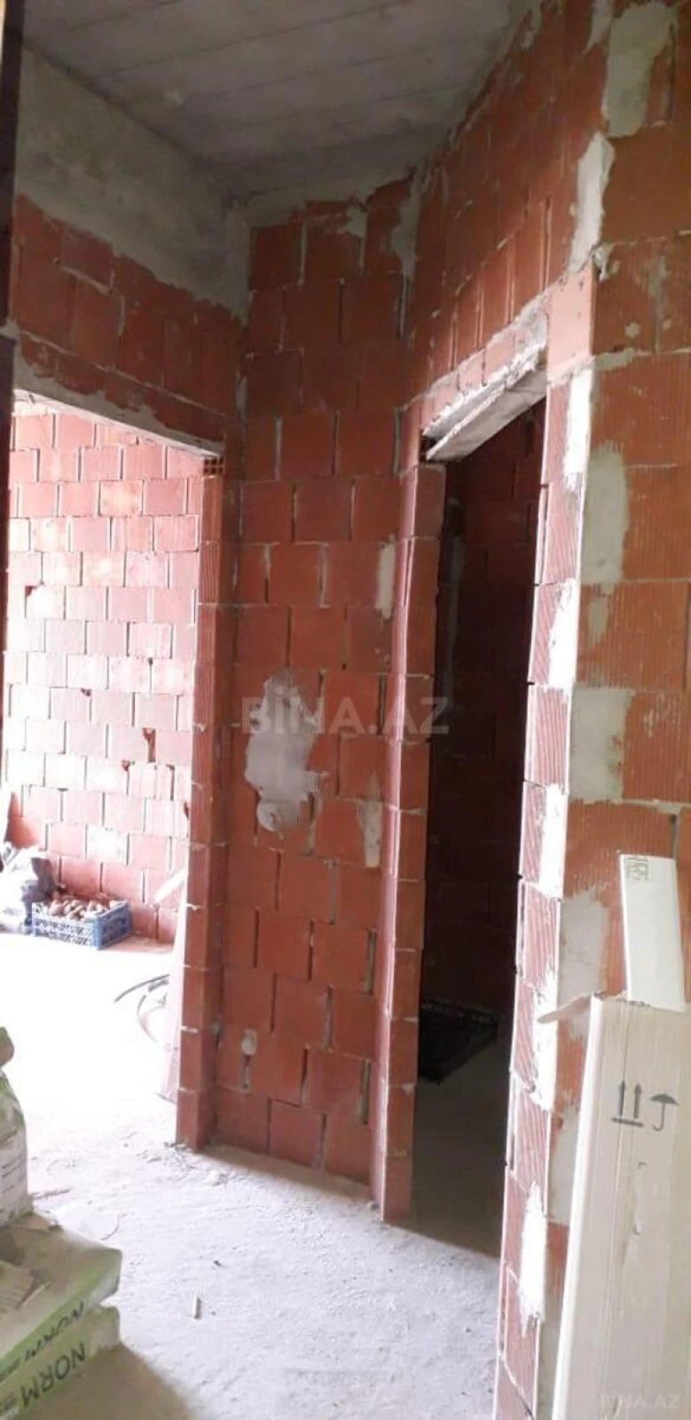 Satılır 2 otaqlı mənzil 64 m²