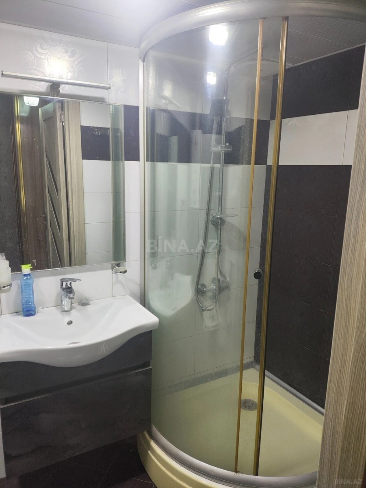 Kirayə verilir 2 otaqlı mənzil 40 m²