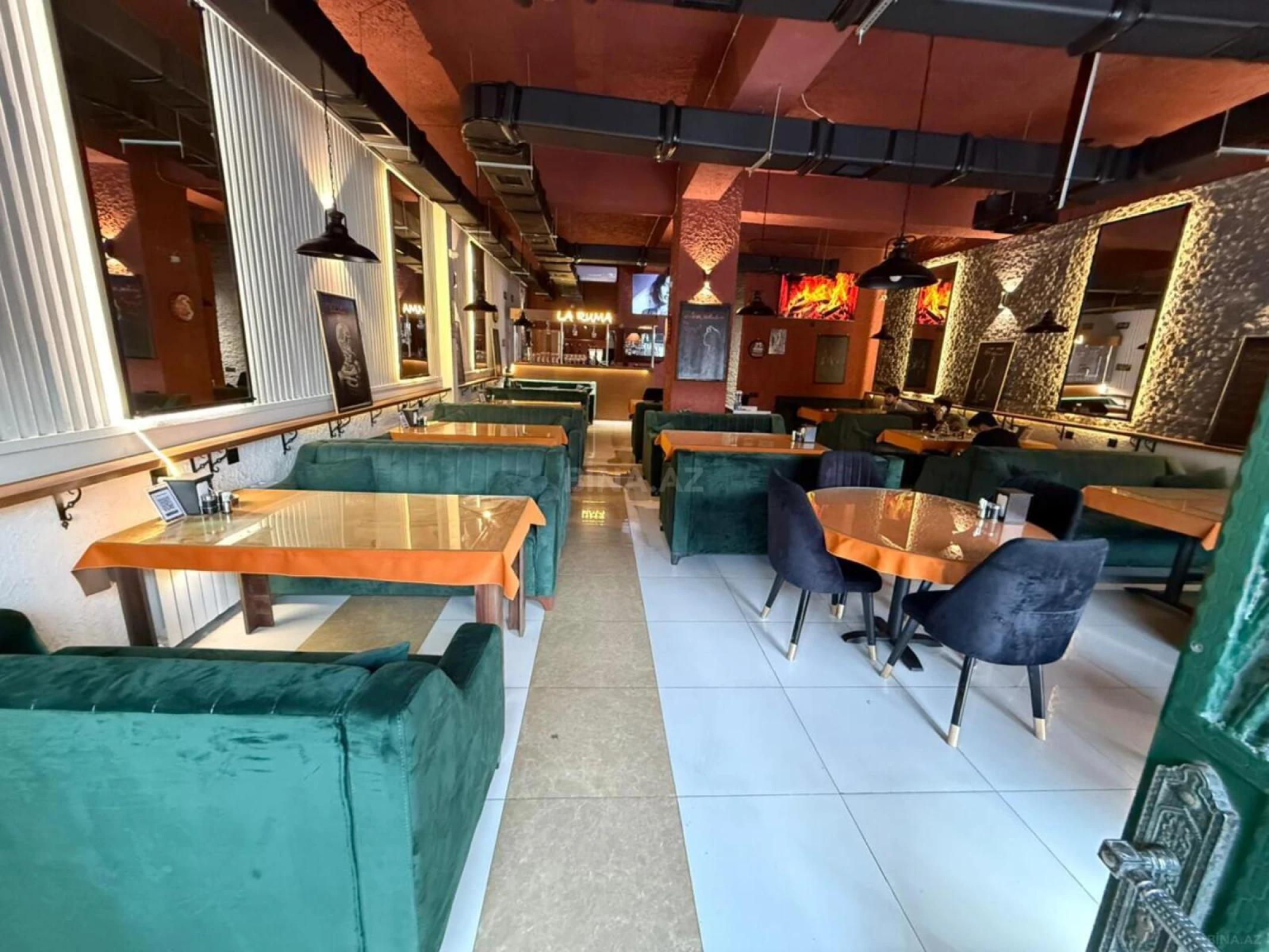 Satılır obyekt 135 m²