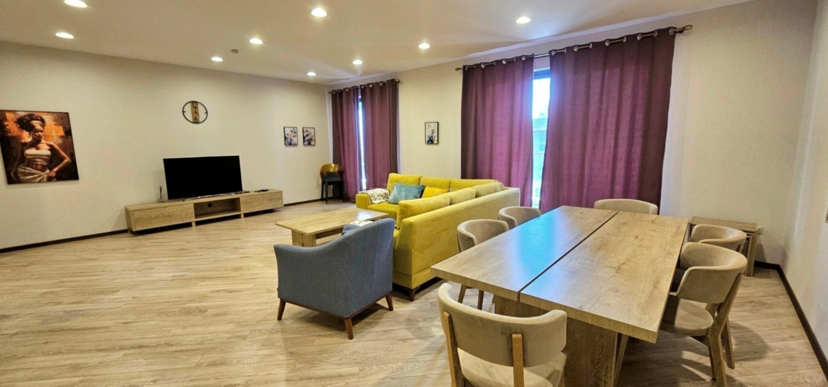 Kirayə verilir 3 otaqlı mənzil 170 m²