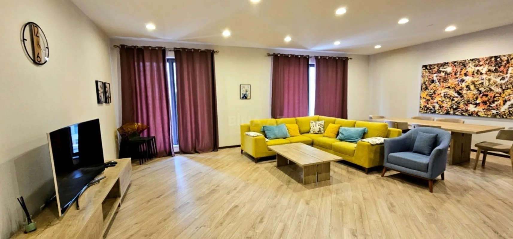 Kirayə verilir 3 otaqlı mənzil 170 m²