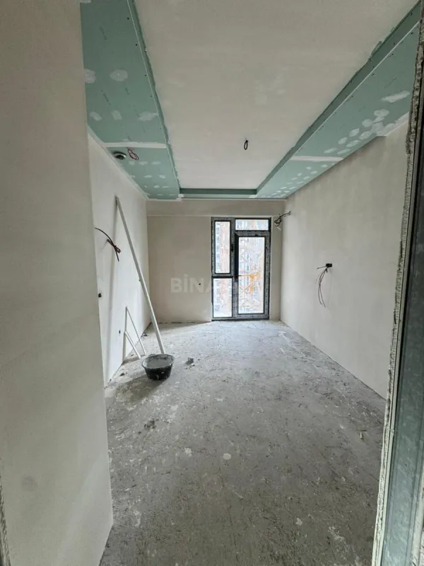 Satılır 4 otaqlı mənzil 128.9 m²