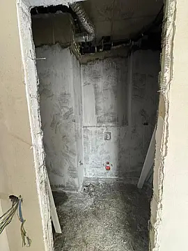 Satılır 4 otaqlı mənzil 128.9 m²