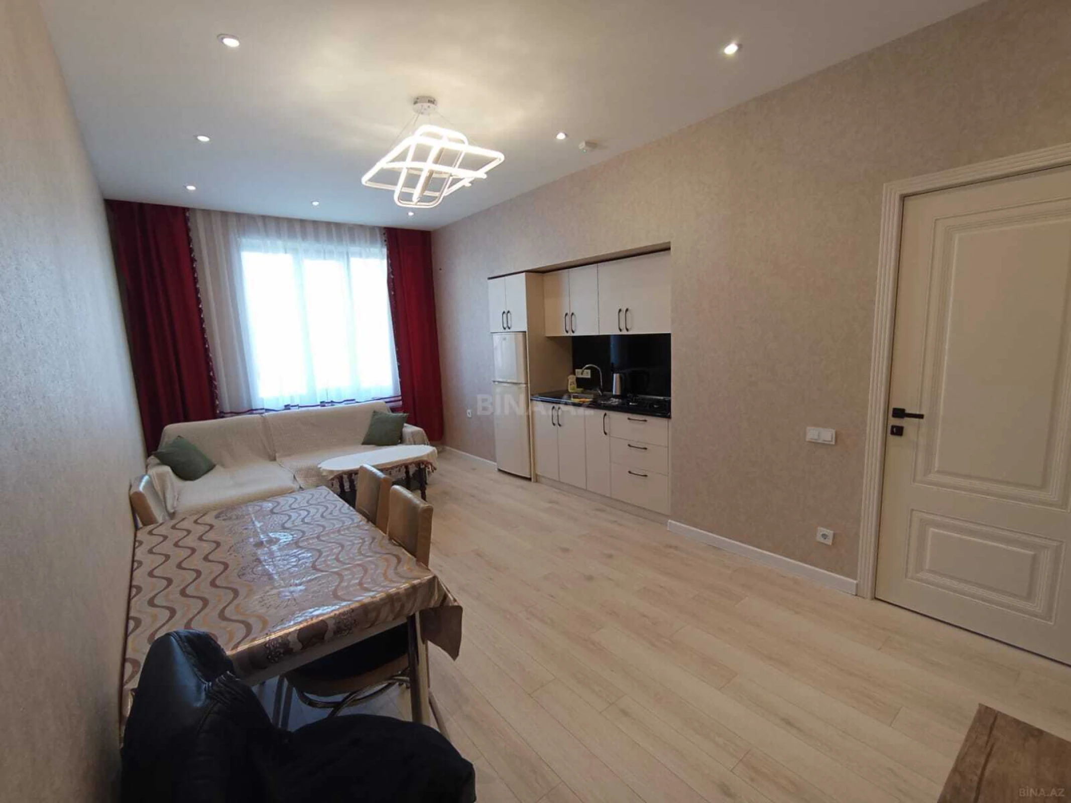 Kirayə verilir 3 otaqlı mənzil 80 m²