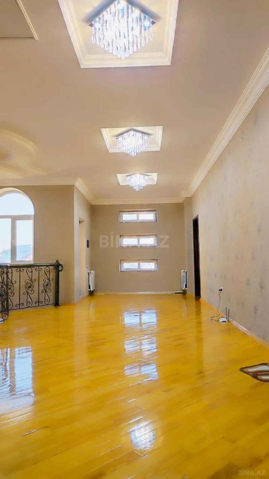 Satılır 6 otaqlı həyət evi 510 m²