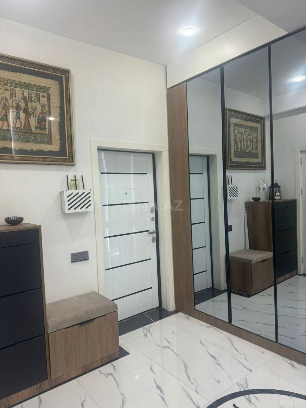 Satılır 3 otaqlı mənzil 105 m²