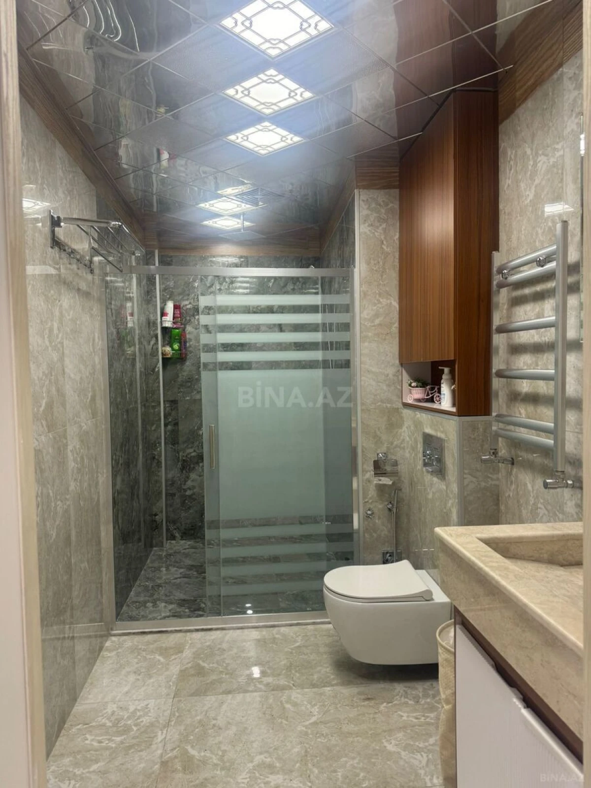 Satılır 3 otaqlı mənzil 105 m²