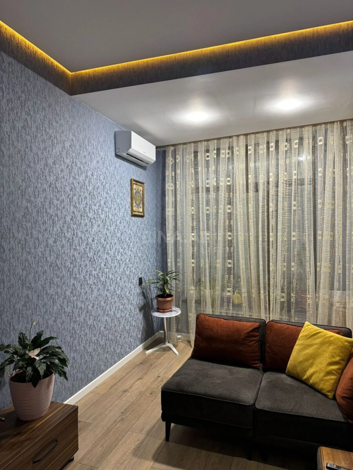 Satılır 3 otaqlı mənzil 105 m²