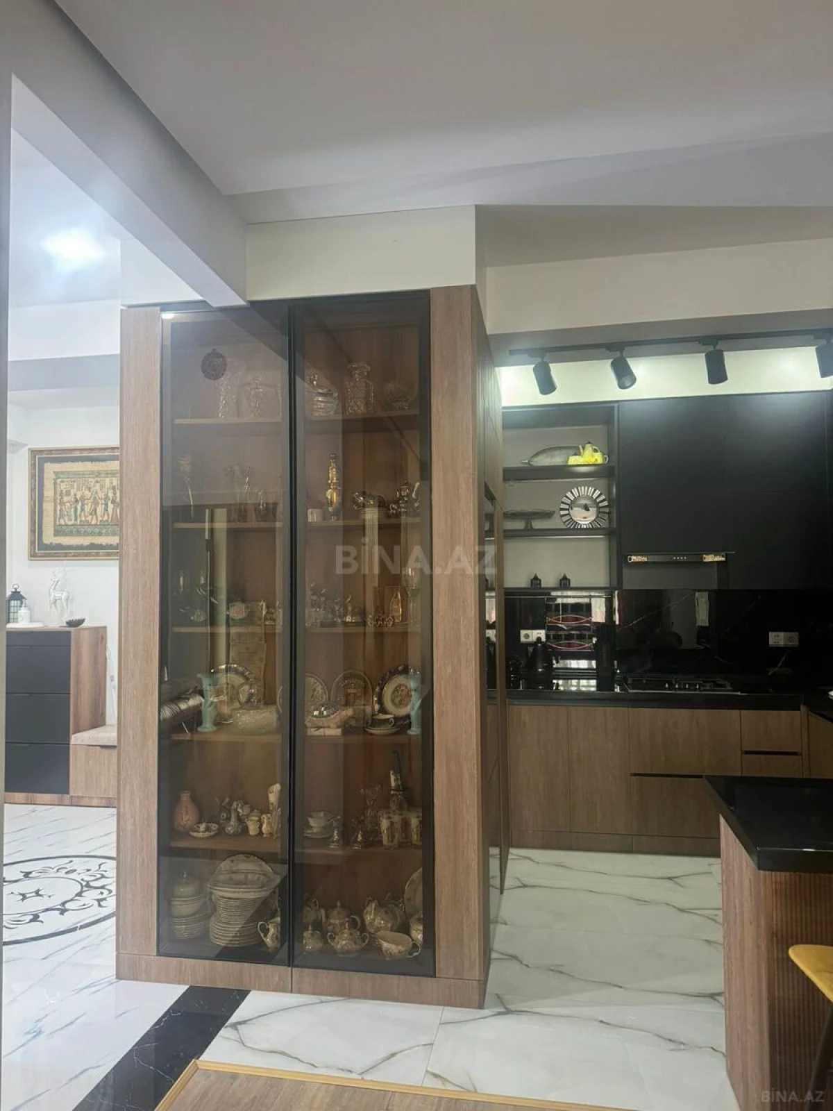 Satılır 3 otaqlı mənzil 105 m²