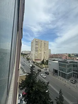Satılır 3 otaqlı mənzil 105 m²
