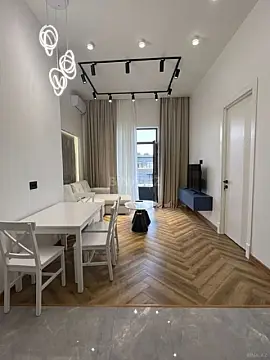 Kirayə verilir 2 otaqlı mənzil 70 m²