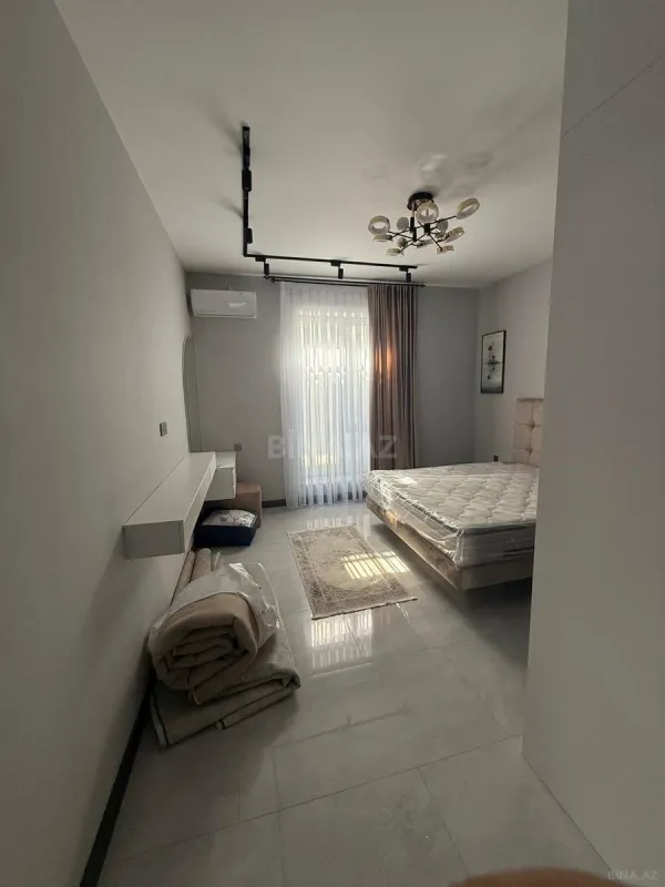 Kirayə verilir 5 otaqlı həyət evi 300 m²