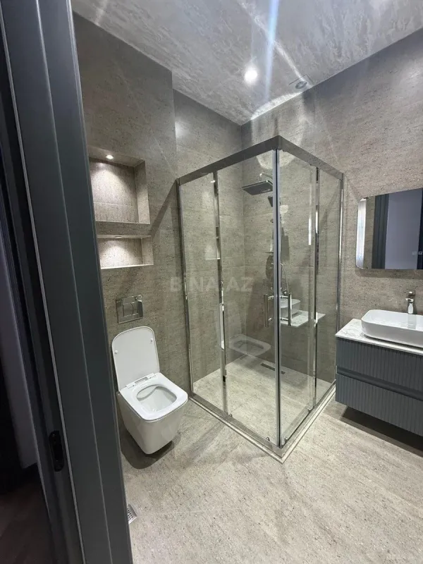 Kirayə verilir 5 otaqlı həyət evi 300 m²