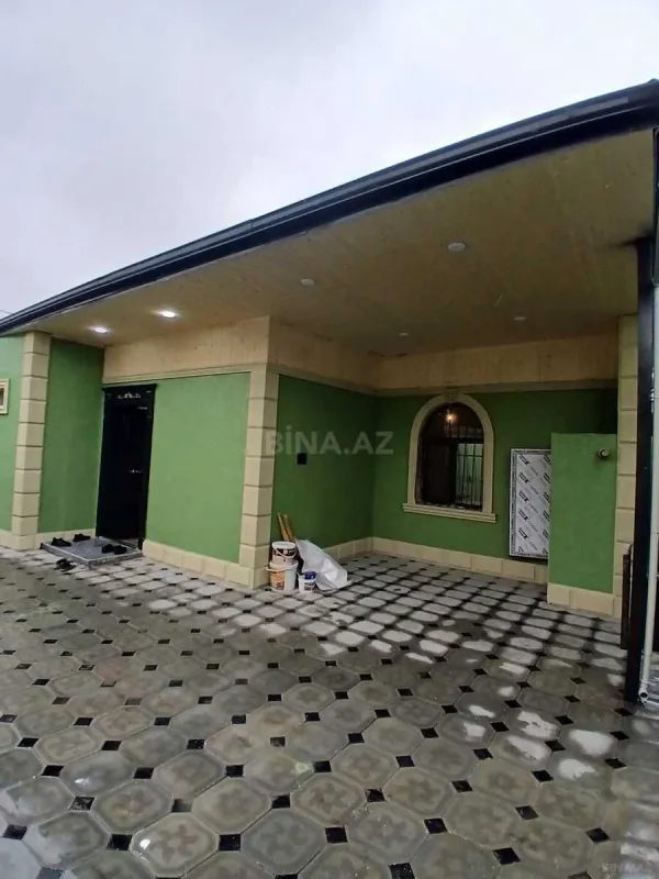 Satılır 4 otaqlı həyət evi 100 m²