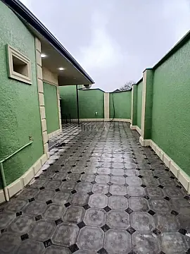 Satılır 4 otaqlı həyət evi 100 m²
