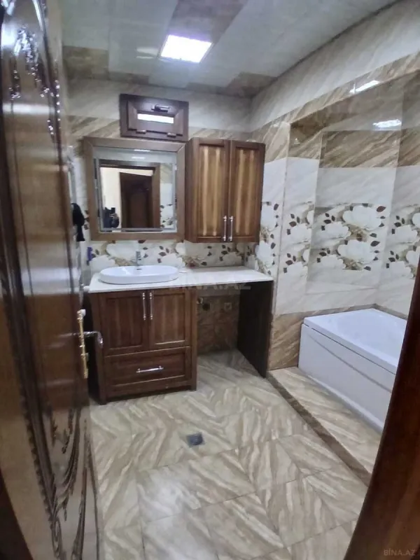 Satılır 4 otaqlı həyət evi 100 m²