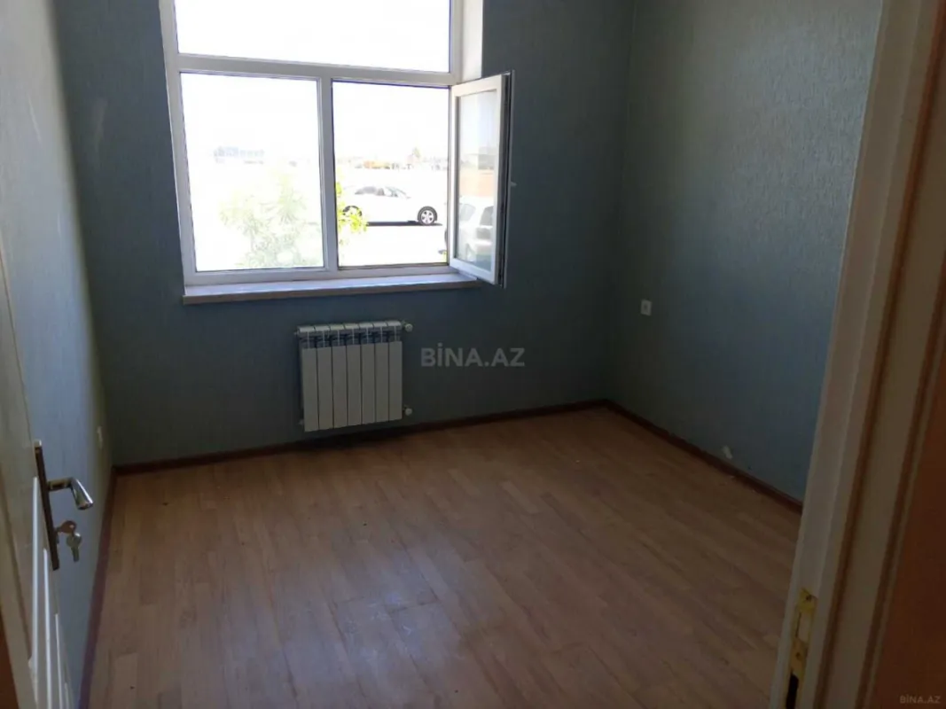 Satılır 4 otaqlı mənzil 85 m²
