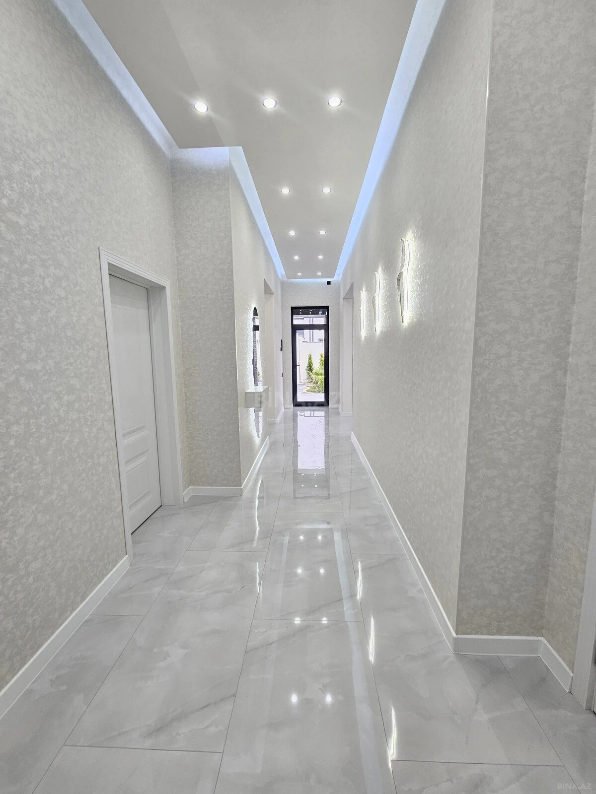 Satılır 4 otaqlı həyət evi 160 m²