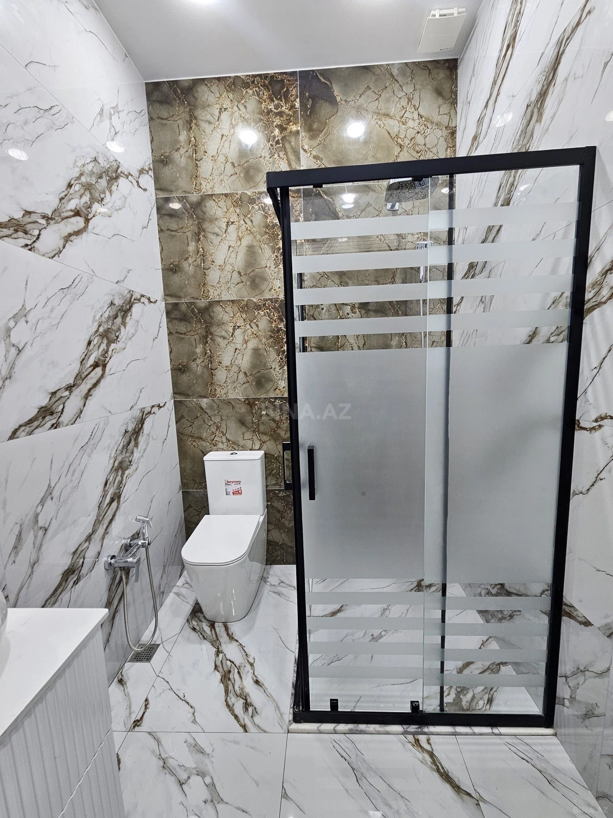 Satılır 4 otaqlı həyət evi 160 m²