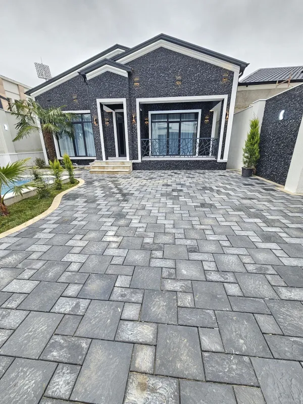 Satılır 4 otaqlı həyət evi 160 m²