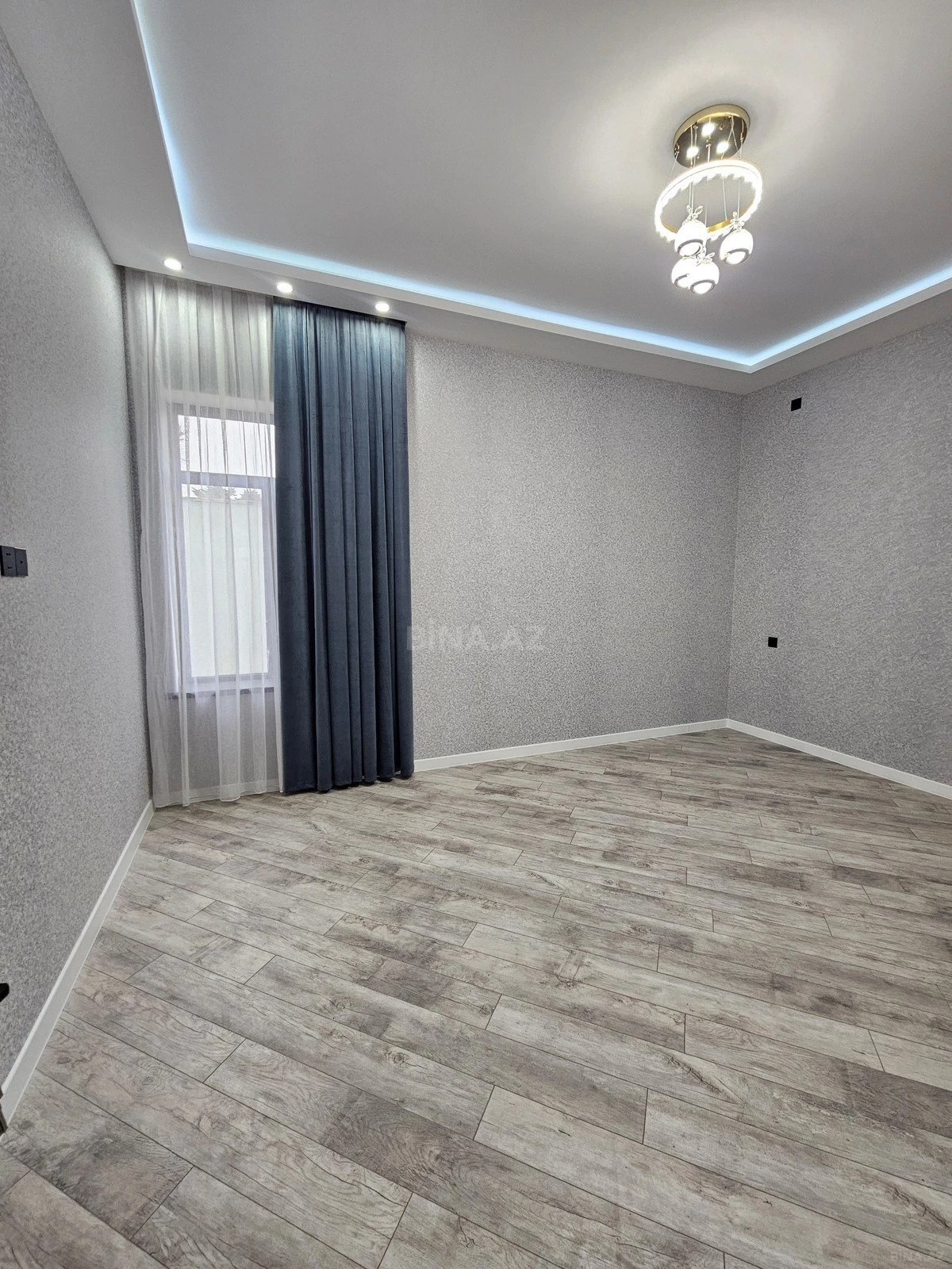 Satılır 4 otaqlı həyət evi 160 m²