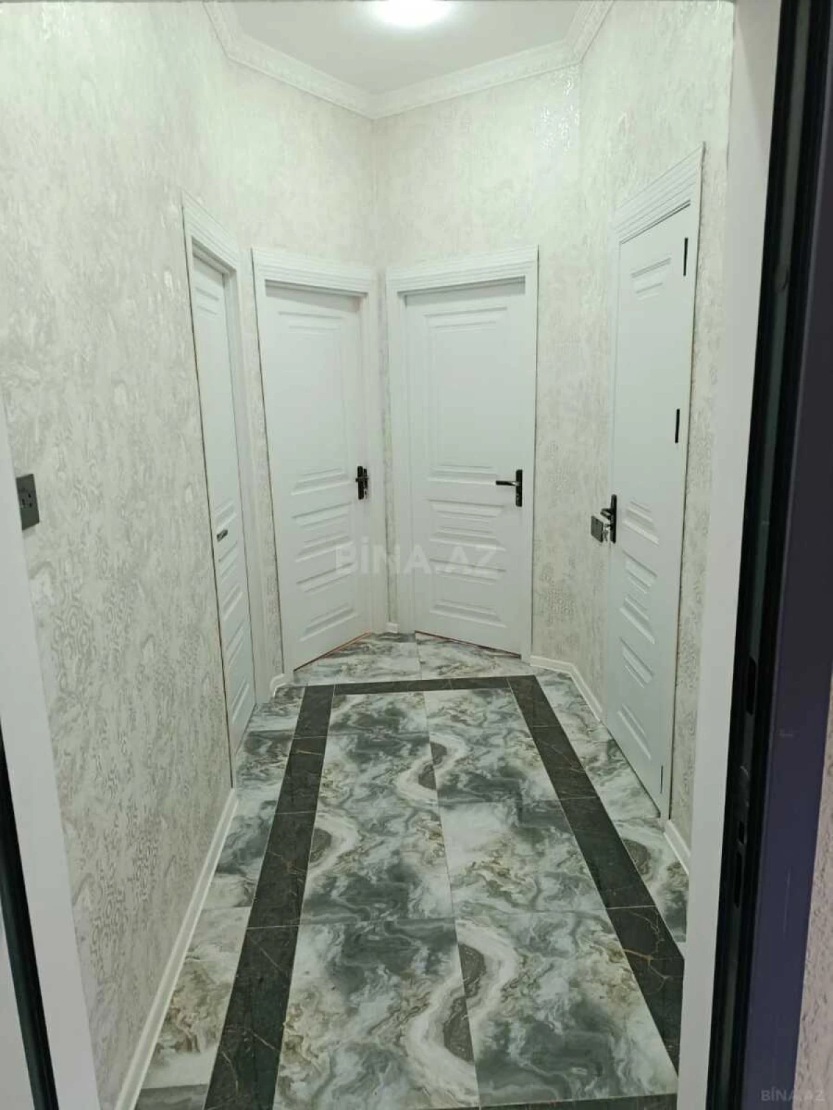 Satılır 2 otaqlı mənzil 58 m²