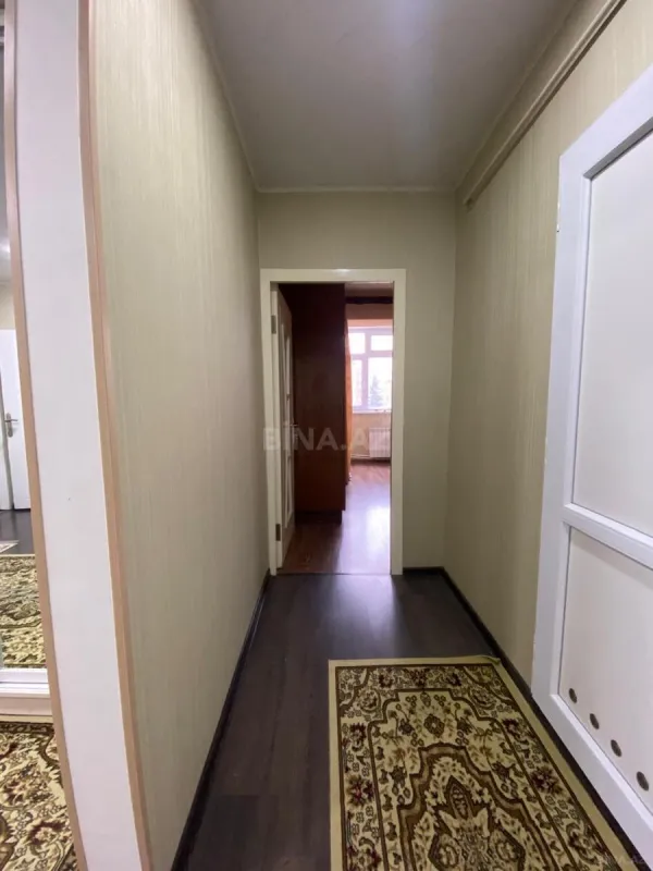 Satılır 4 otaqlı mənzil 110 m²