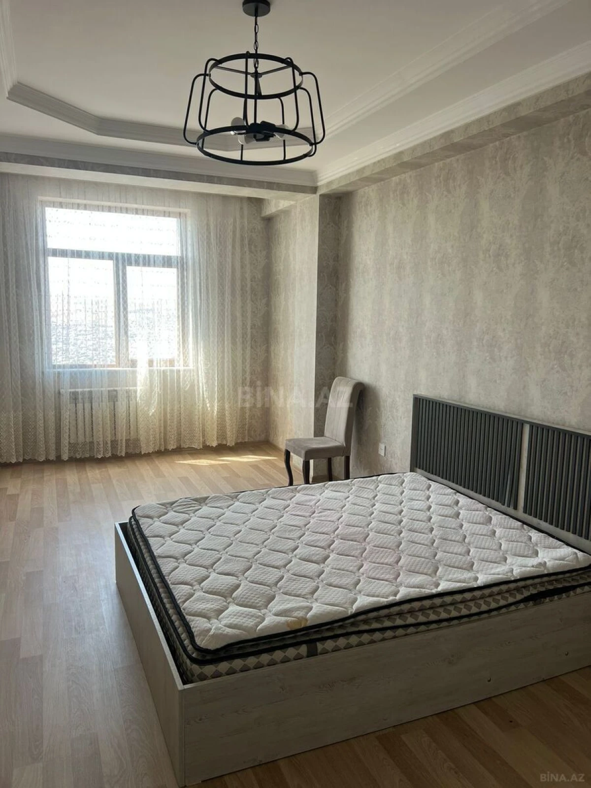 Kirayə verilir 2 otaqlı mənzil 65 m²