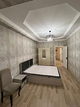 Kirayə verilir 2 otaqlı mənzil 65 m²