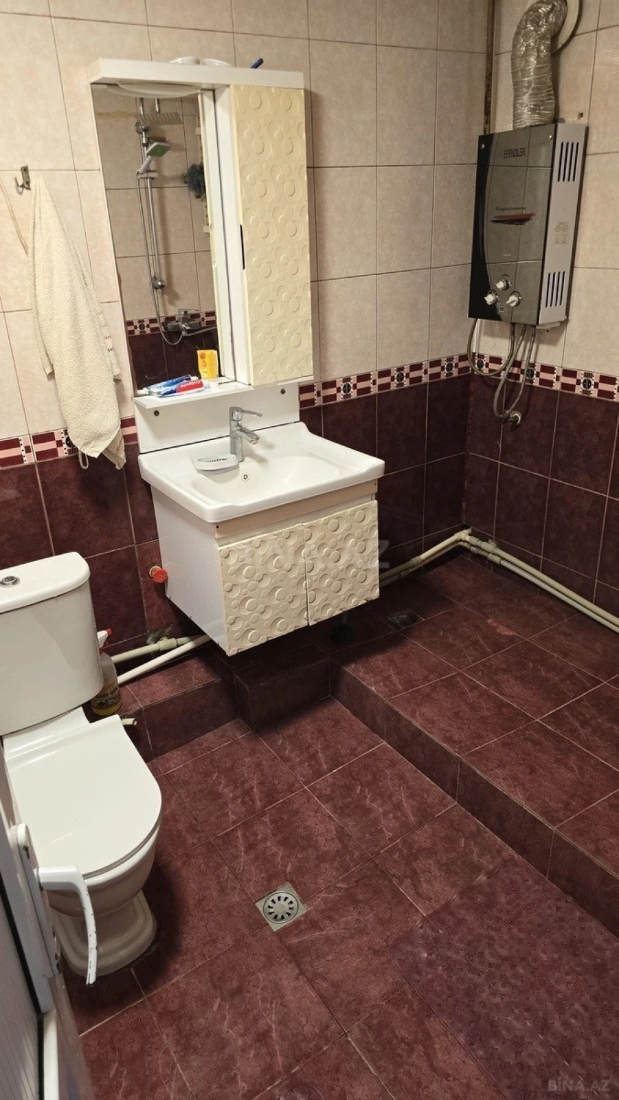 Satılır 4 otaqlı mənzil 100 m²