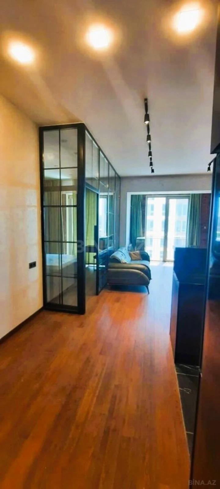 Kirayə verilir 2 otaqlı mənzil 65 m²