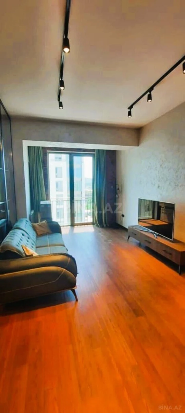 Kirayə verilir 2 otaqlı mənzil 65 m²