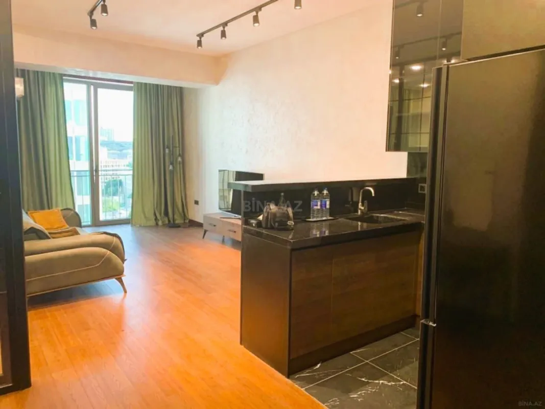 Kirayə verilir 2 otaqlı mənzil 65 m²