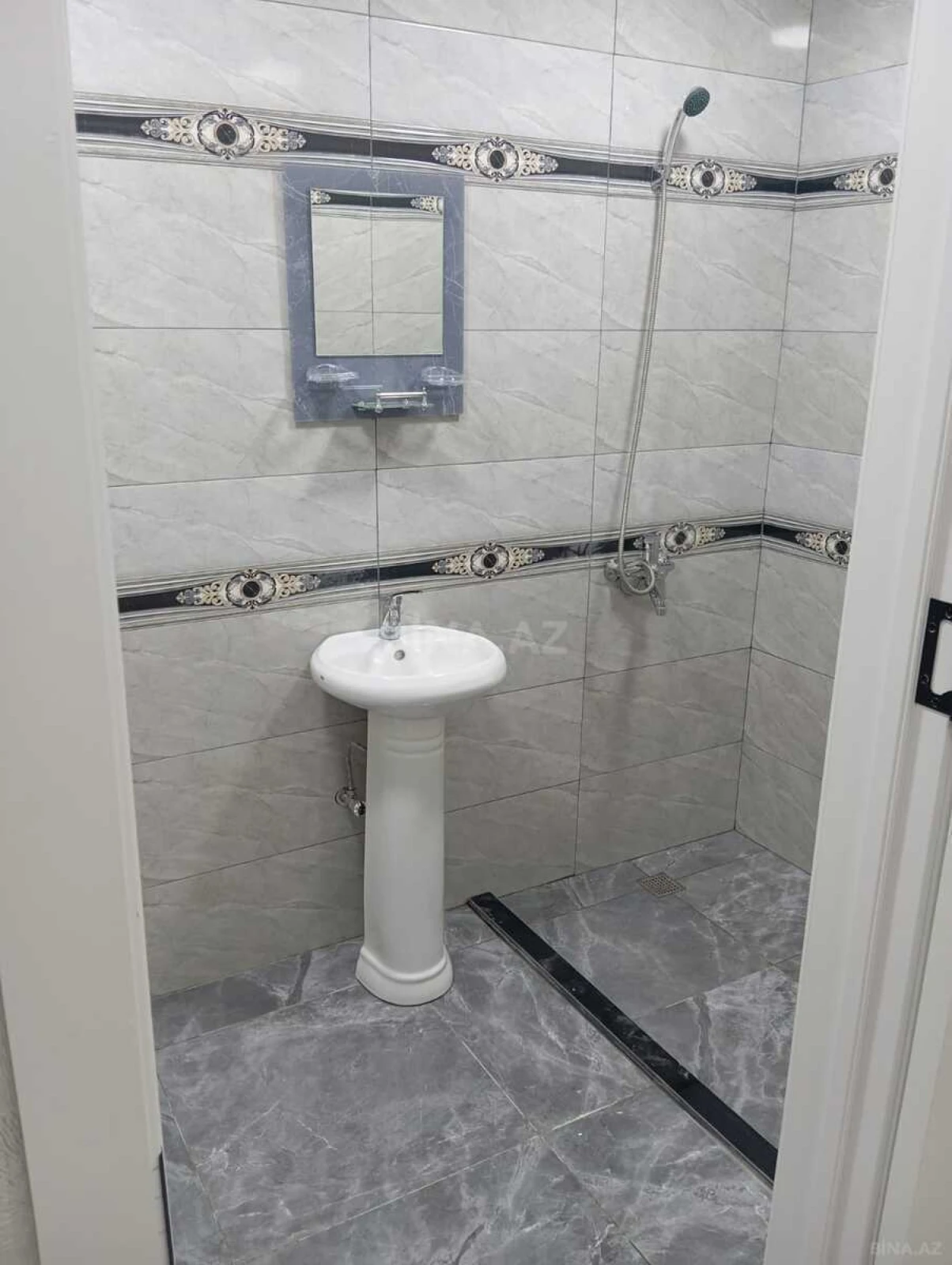 Kirayə verilir 2 otaqlı mənzil 48 m²