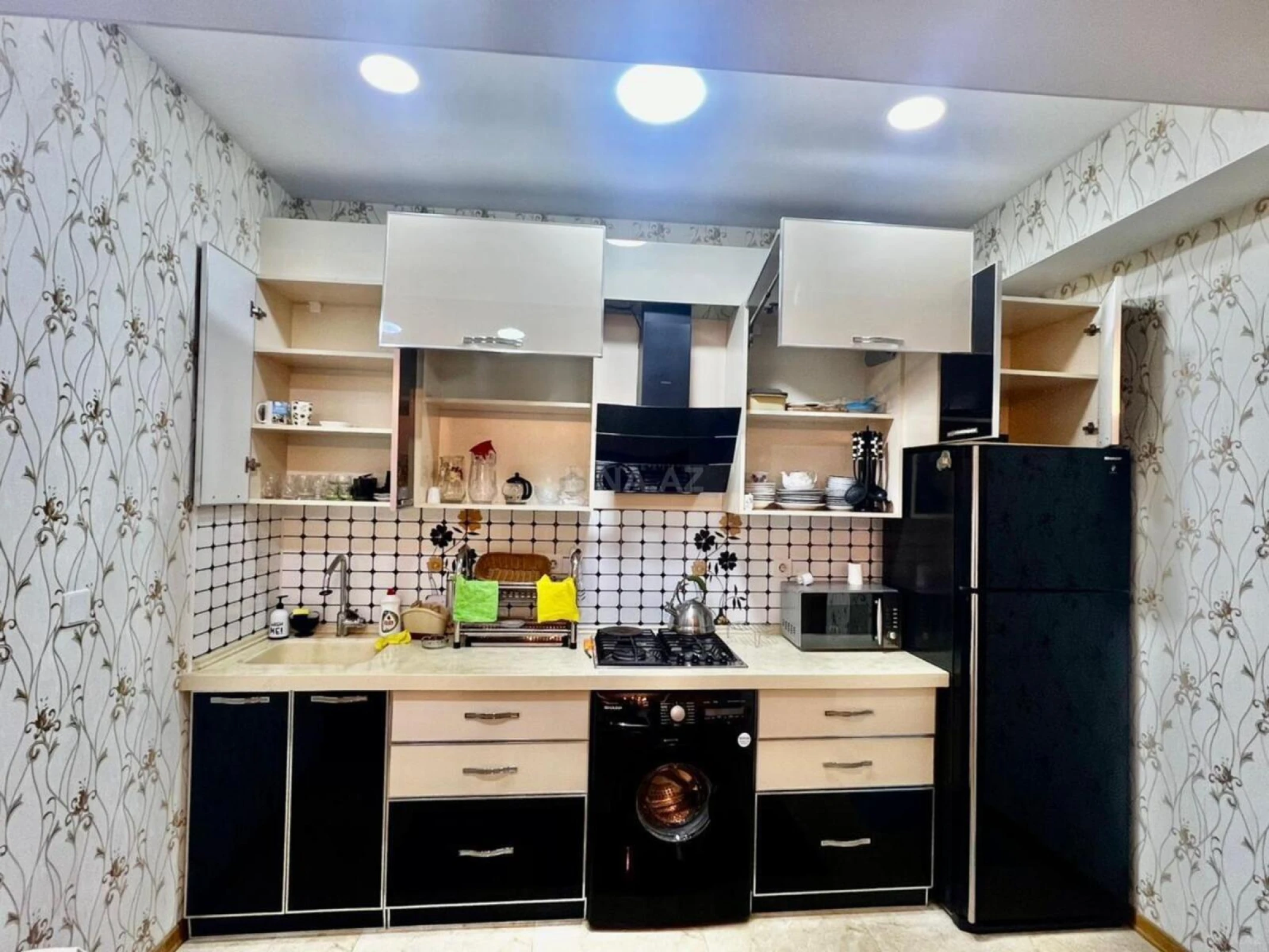 Kirayə verilir 3 otaqlı mənzil 85 m²