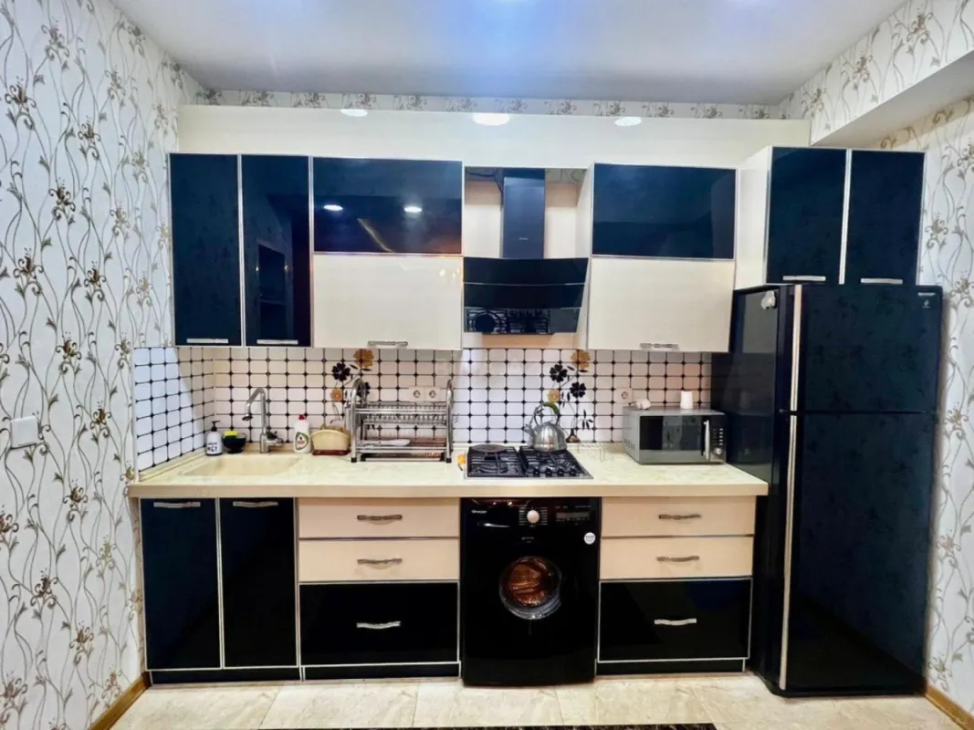 Kirayə verilir 3 otaqlı mənzil 85 m²