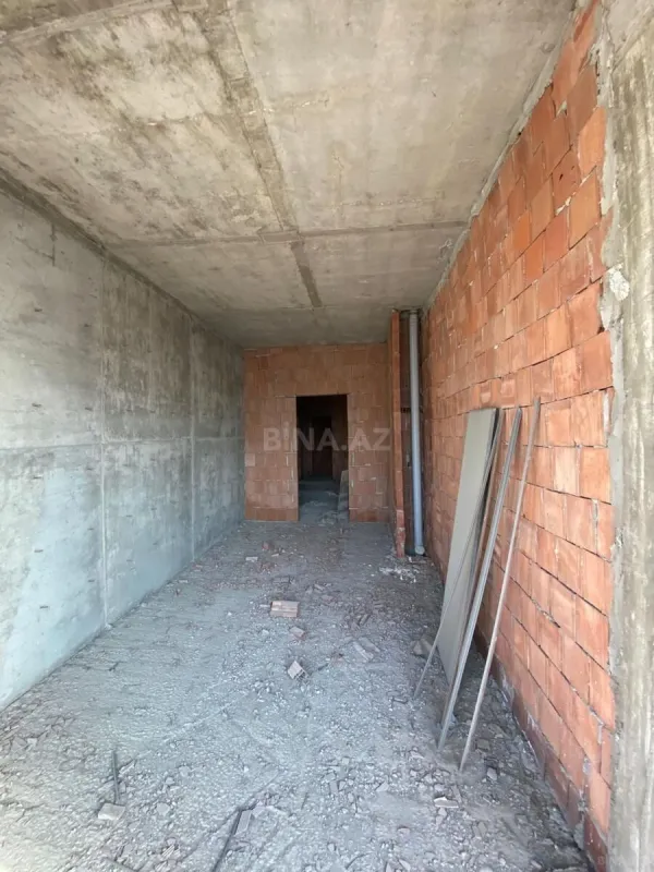 Satılır 3 otaqlı mənzil 157 m²