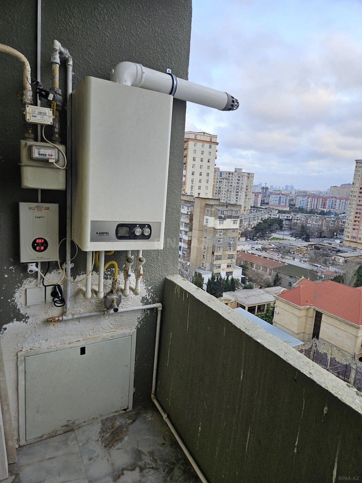 Satılır 2 otaqlı mənzil 56 m²