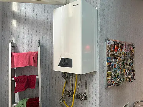 Satılır 2 otaqlı mənzil 45 m²