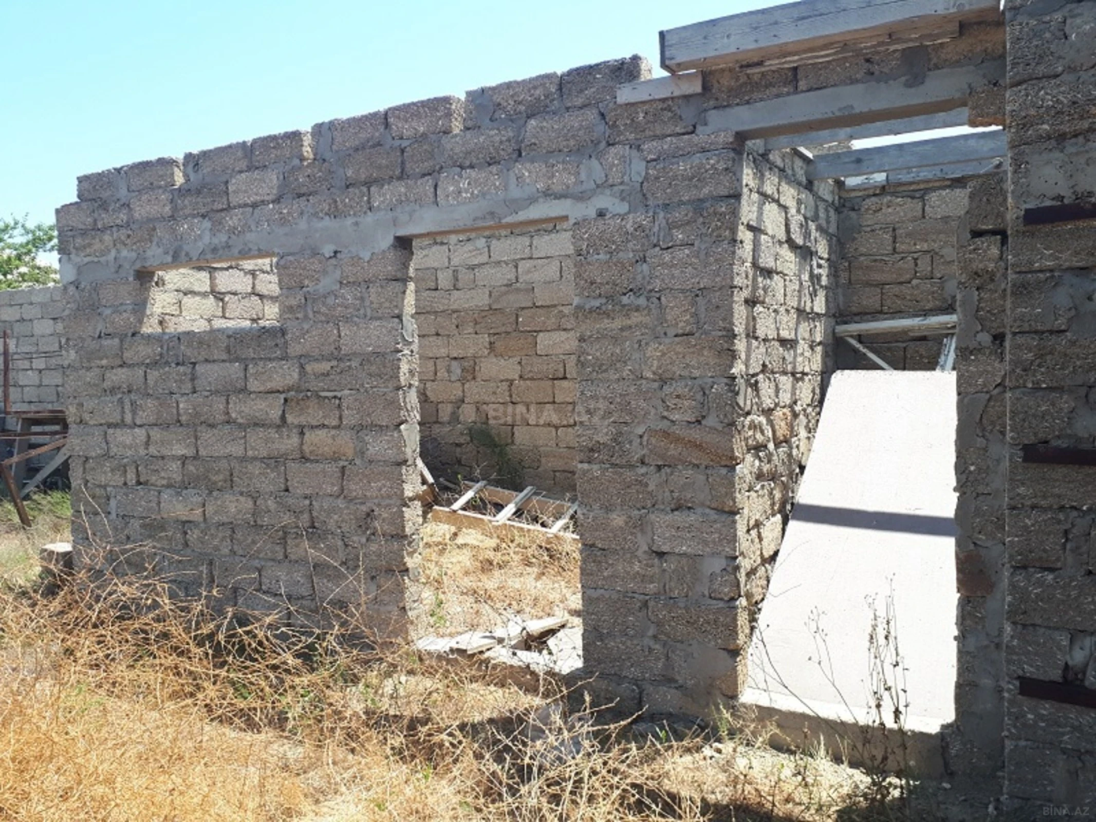 Satılır torpaq sahəsi 10 m²