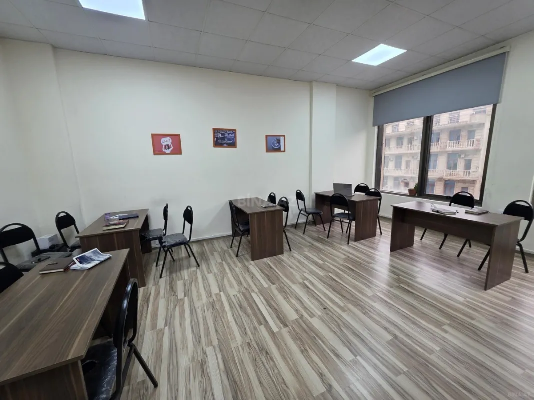 Kirayə verilir 3 otaqlı ofis 86 m²