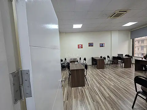 Kirayə verilir 3 otaqlı ofis 86 m²