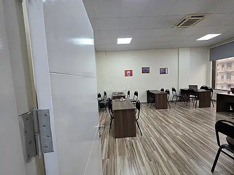Kirayə verilir 3 otaqlı ofis 86 m²