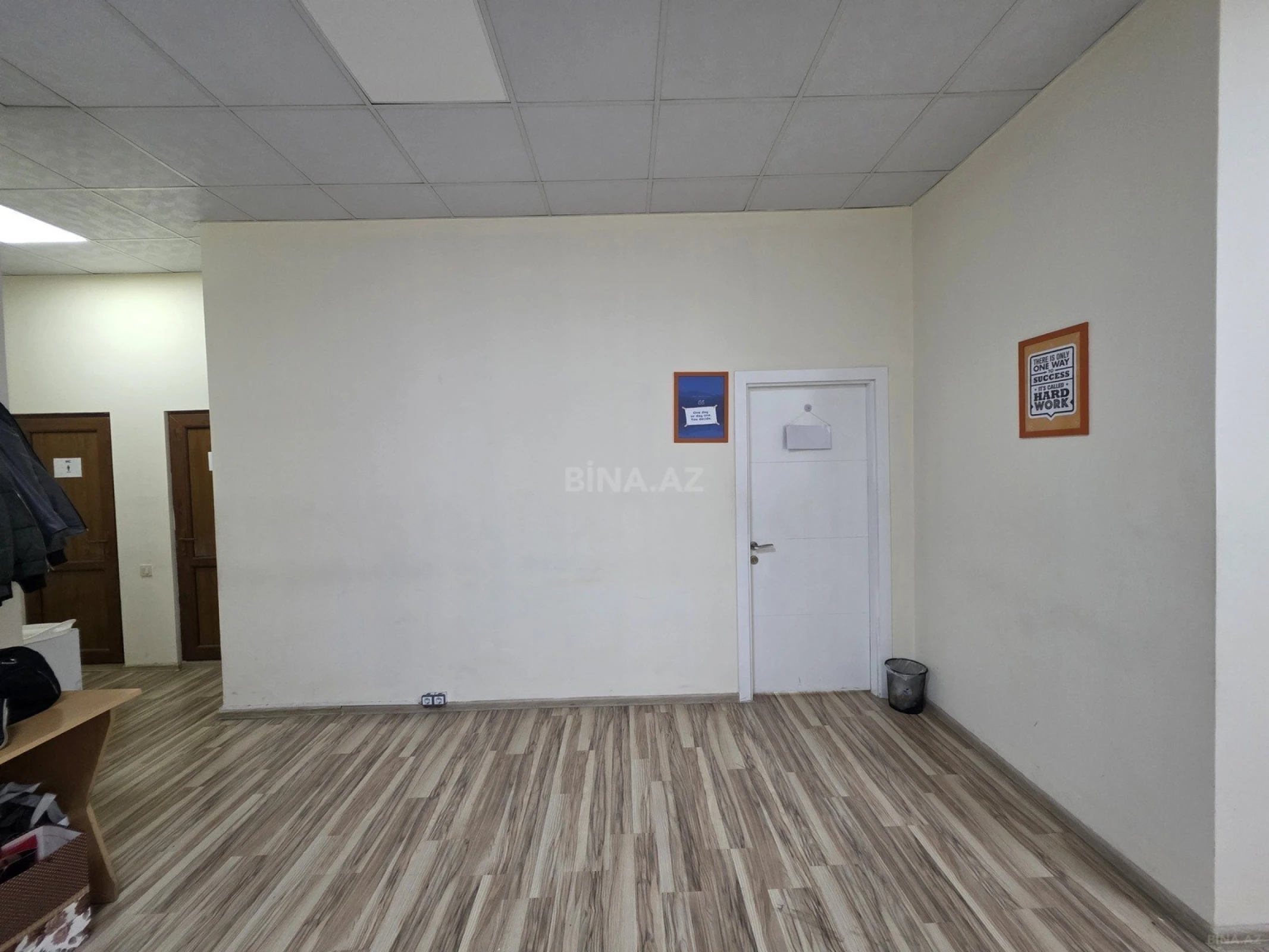 Kirayə verilir 3 otaqlı ofis 86 m²