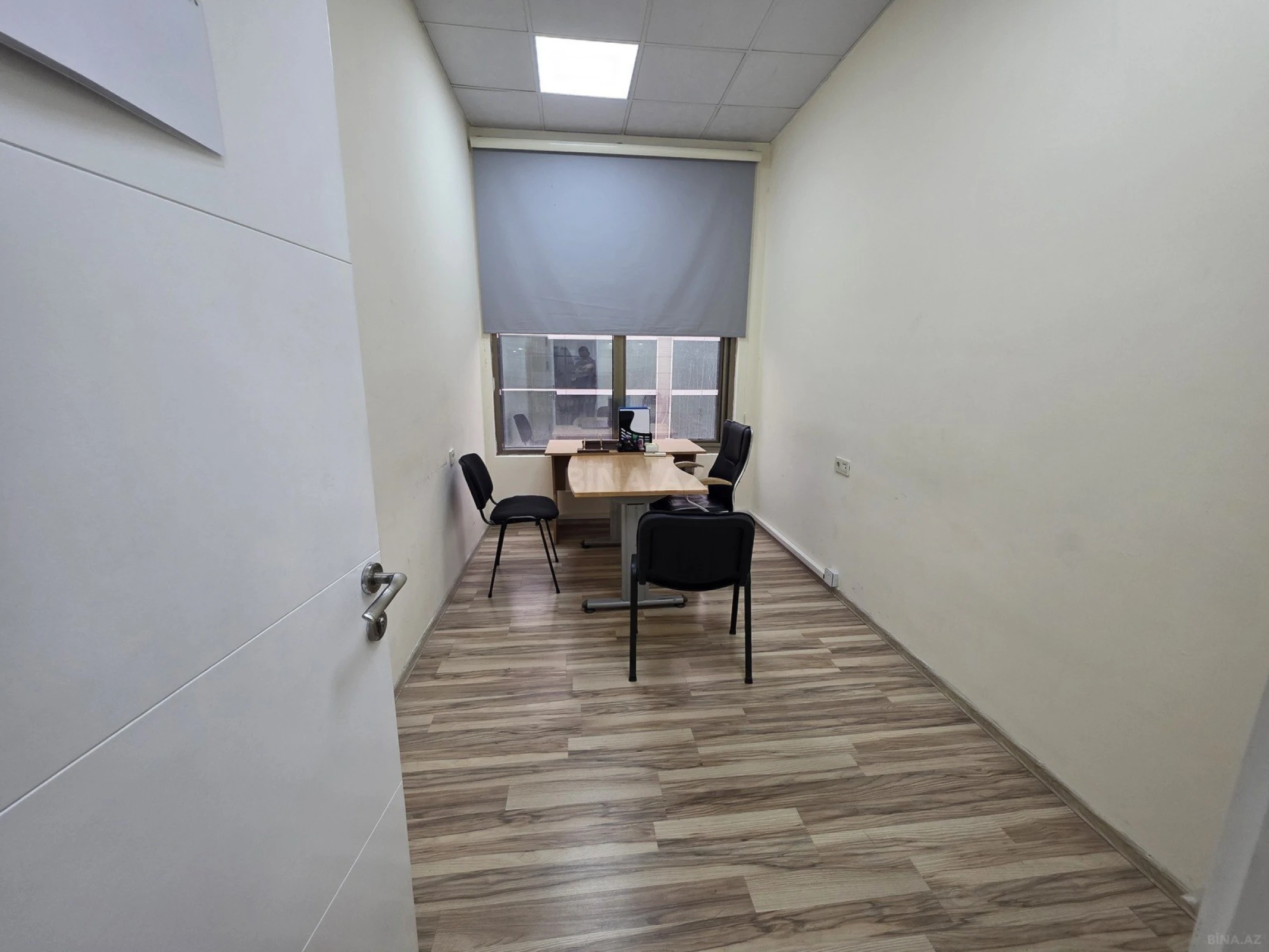Kirayə verilir 3 otaqlı ofis 86 m²
