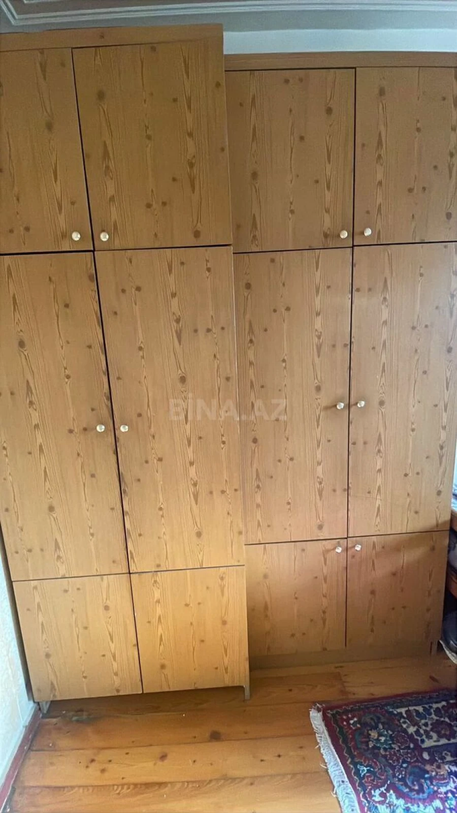 Kirayə verilir 3 otaqlı mənzil 180 m²