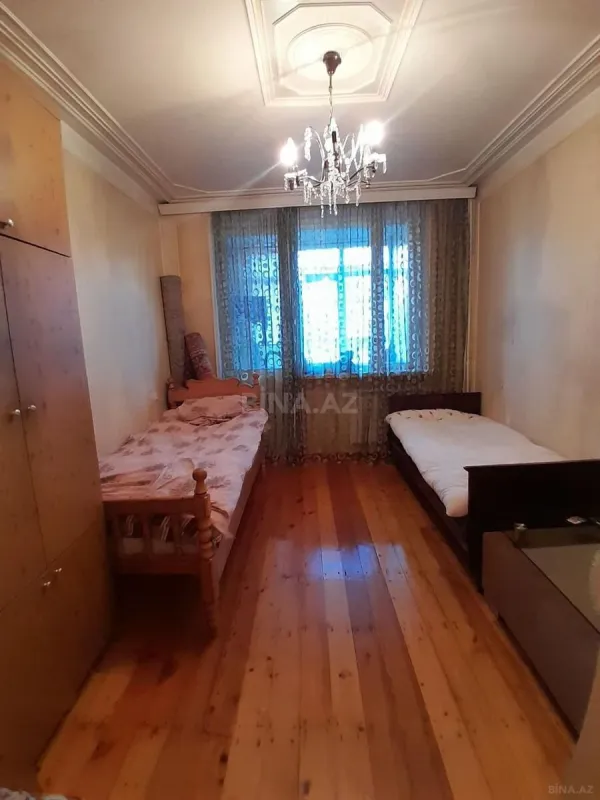 Kirayə verilir 3 otaqlı mənzil 180 m²
