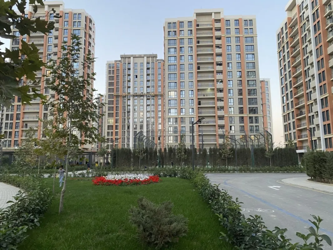 Satılır 2 otaqlı mənzil 62.3 m²